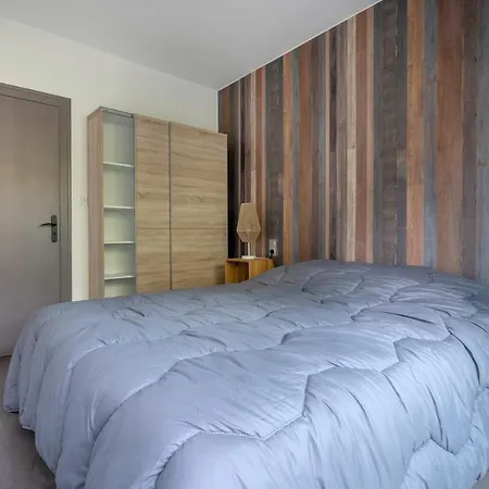 500m De La - Pour 4 Adultes, 2enfants *