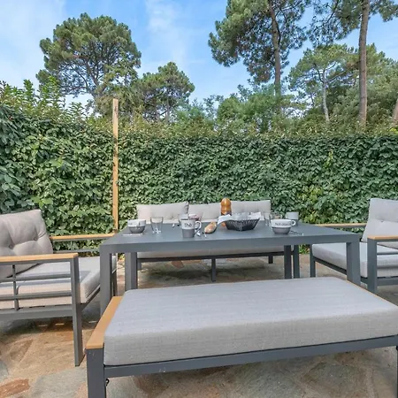 500m De La - Pour 4 Adultes, 2enfants Apartment *