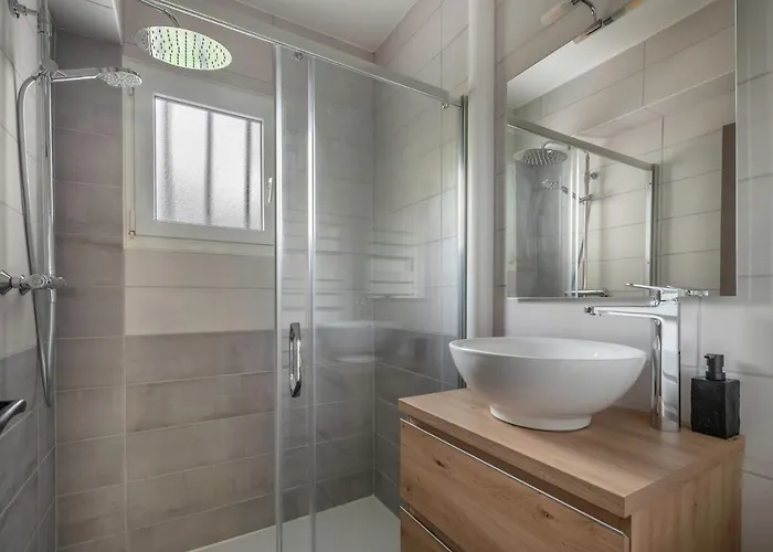 500m De La - Pour 4 Adultes, 2enfants * La Baule-Escoublac